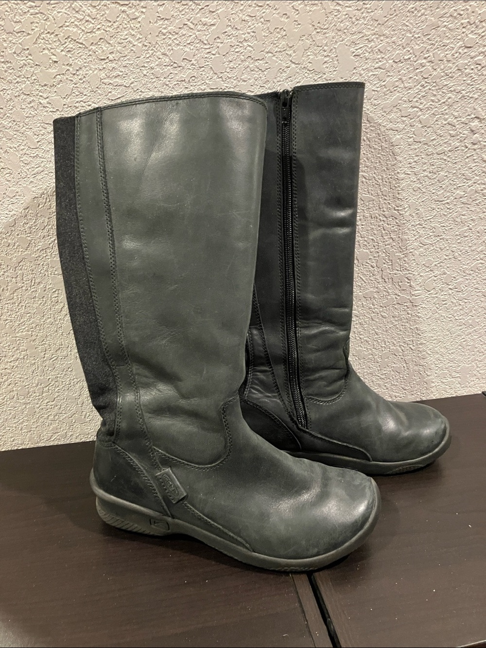 Keen Women's Tall Leather Zip wide calf Boots - Black 6.5 or 37